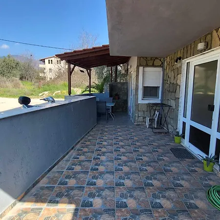 Dimitri Apartment *